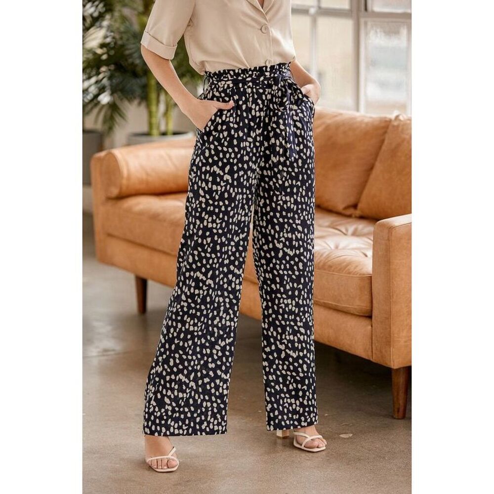 NWT Navy Leopard Print Paperbag Waist Pants - Size M